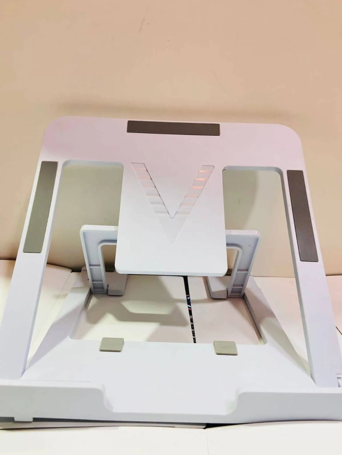 IMG-20250820-WA0009 Mobile Holder | Ergonomic, Foldable - Image 1